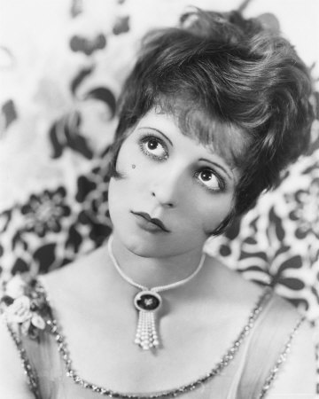 Clara Bow is like the Julia Roberts of'IT' she's a good girl at heart but